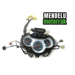 Cuadro relojes, cuenta kilómetros Honda SH125 2003-2004 (SH125). Referencia Honda 37100-KPR-970 (37100KPR970) / 37460-KGF-902