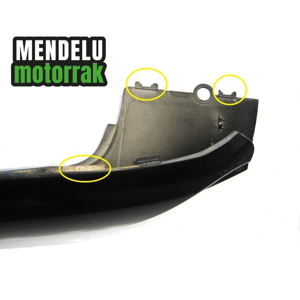 Carenado lateral trasero derecho para Honda SH 125 2001-2004 (SH125) carburación. Ref: 83500-KPR-9000