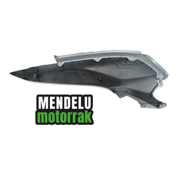 Carenado lateral trasero izquierdo y moldura para Honda SH 300 2015-2020 (SH300). Ref: 83600-K53-D000 / 83420-K53-D000