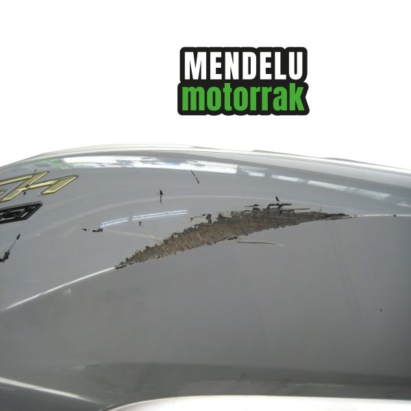 Carenado lateral trasero izquierdo y moldura para Honda SH 300 2015-2020 (SH300). Ref: 83600-K53-D000 / 83420-K53-D000