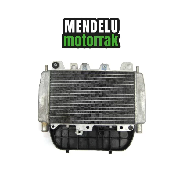 Radiador Piaggio Beverly 125 2010-2015. REF: 657239 / 624511