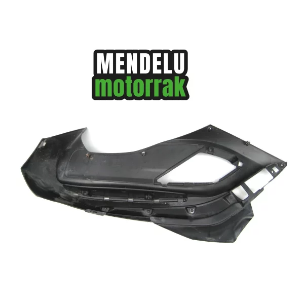 Reposapie delantero derecho Piaggio Beverly 125 300 2010-2015. REF: 656348 DX