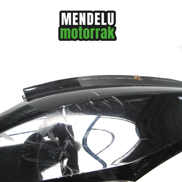 Colin, carenado lateral trasero derecho, cacha lateral de Honda Vision 50 2012-2017 y Honda Vision 110 (NSC110). Ref: 83500-KZL-9300