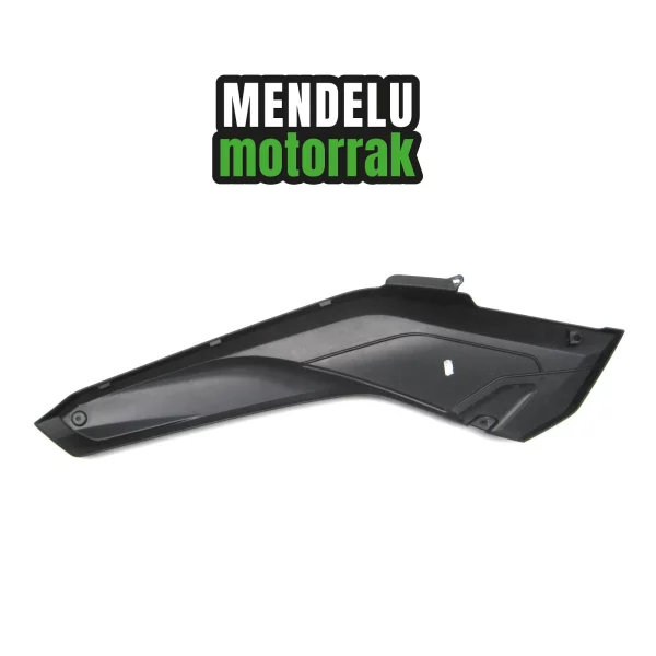 Carenado lateral bajo asiento derecho de Yamaha X-MAX 125 14-16 (YP125R). Ref: 2DM-F1726