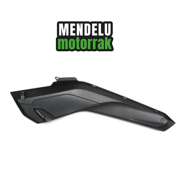 Carenado lateral bajo asiento izquierdo de Yamaha X-MAX 125 14-16 (YP125R). Ref: 2DM-F1716