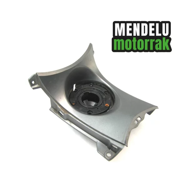 Carenado, cubierta embocadura deposito de gasolina de Piaggio Beverly S 300 2016-2017 IE Sport. Ref: 656346 / 959465 / 673778