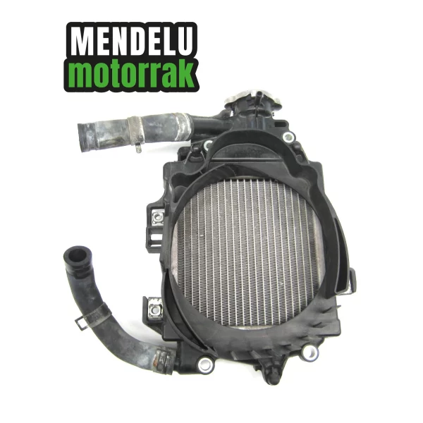 Radiador de Honda SH 125 2013-2016 (SH125). Ref: 19100-KWN-781 / 19150-K01-900 