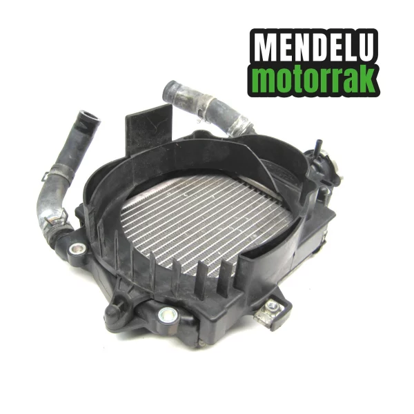 Radiador de Honda SH 125 2013-2016 (SH125). Ref: 19100-KWN-781 / 19150-K01-900 