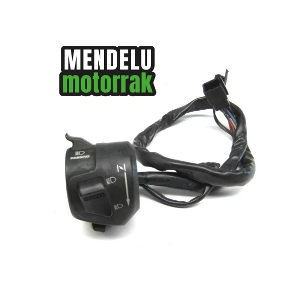 Piña izquierda, mando de luces de Honda CBF 250 2004-2005 (CBF250). Ref: 35200-KPF-850 / TOYO DENSO HM-32QB-T