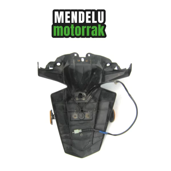 Porta matrícula, guardabarros, luz de matricula de Yamaha X-MAX 300 2017-2022 (CZD300 BY3). Ref: B74-F1611-00 / B74-H4740-10-00