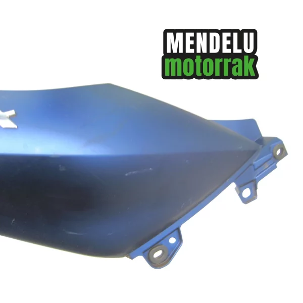 Carenado trasero colin derecho, cubierta lateral de Yamaha X-MAX 300 2017-2022 (CZD300 BY3). Ref: BL1-F1741-00