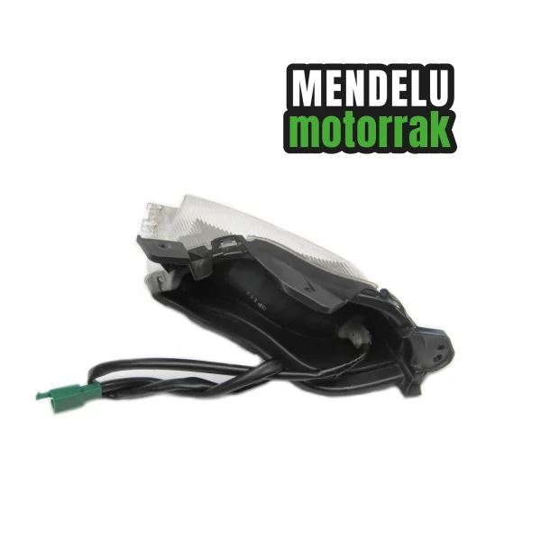 Intermitente delantero derecho Yamaha X-MAX 300 2017-2020 (CZD300 BY3). Ref: B74-H3320-00-00 / STANLEY W3752 R