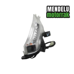 Intermitente delantero izquierdo Yamaha X-MAX 300 2017-2020 (CZD300 BY3). Ref: B74-H3310-00-00 / STANLEY W3752 L