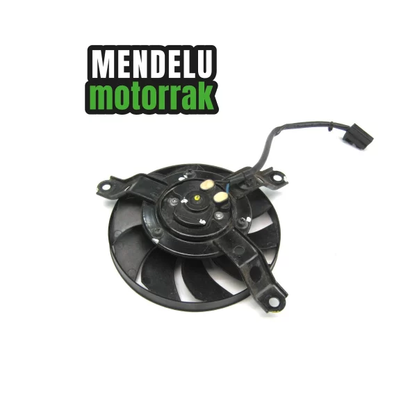 Electro ventilador de Yamaha X-MAX 300 2017-2022 (CZD300 BY3). Ref: B74-E2405-00-00