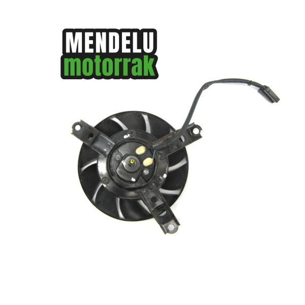 Electro ventilador de Yamaha X-MAX 300 2017-2022 (CZD300 BY3). Ref: B74-E2405-00-00